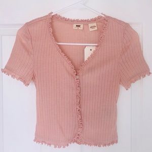 Levi’s button up shirt (XS)